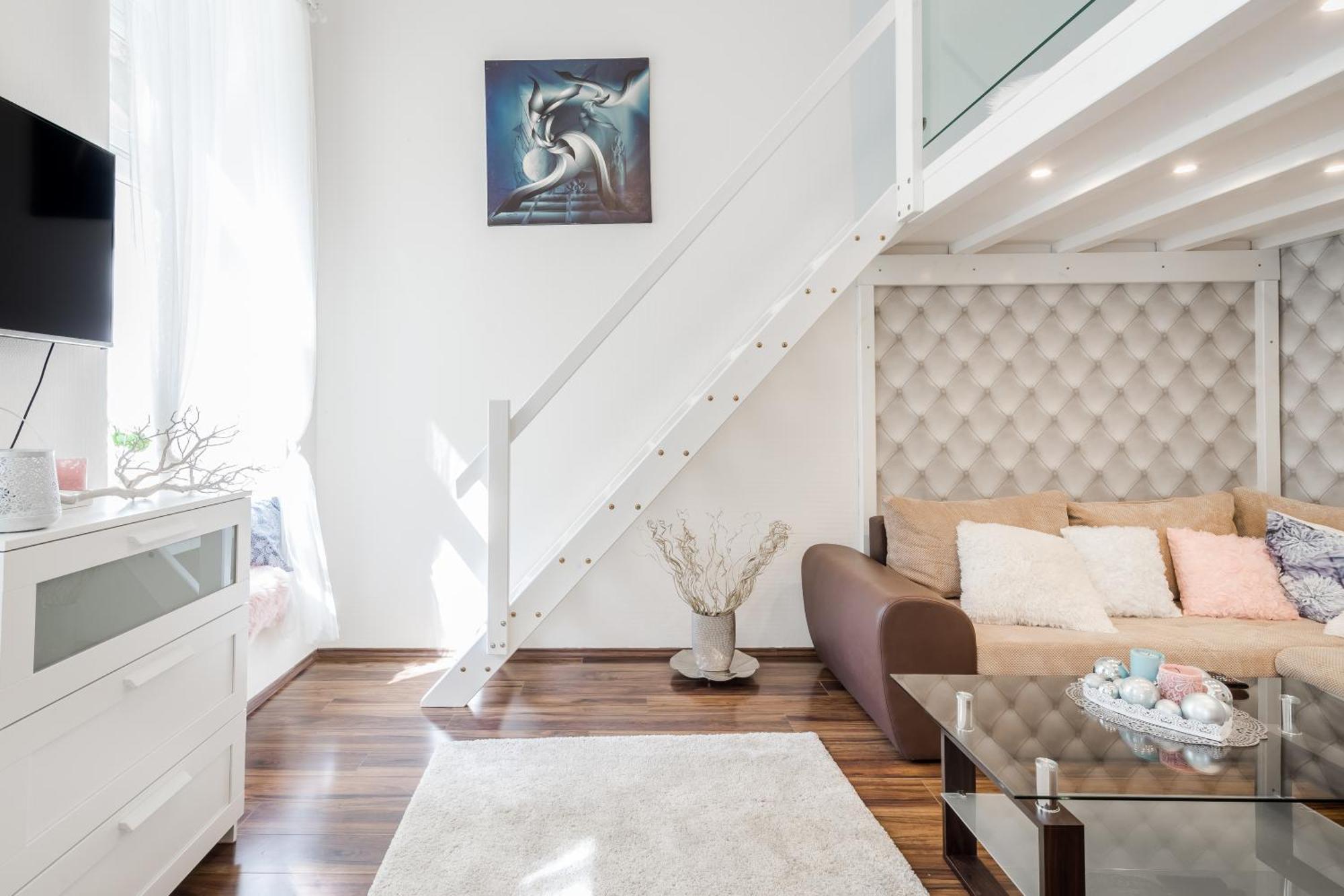 Bpr Stylish Mosaic With Terrace * Budapesta