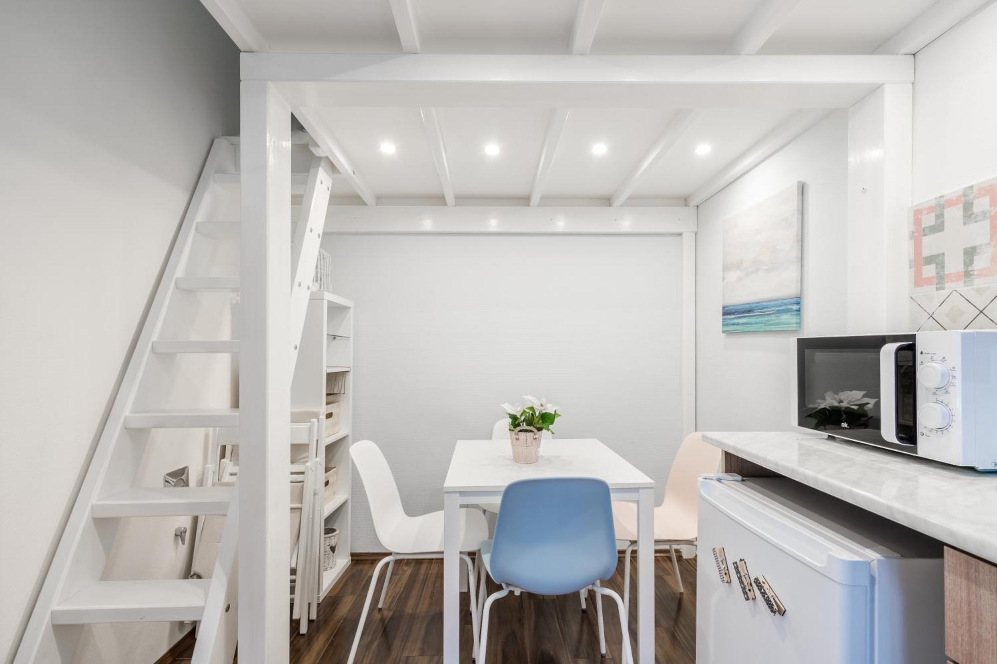 Bpr Stylish Mosaic With Terrace Apartament *