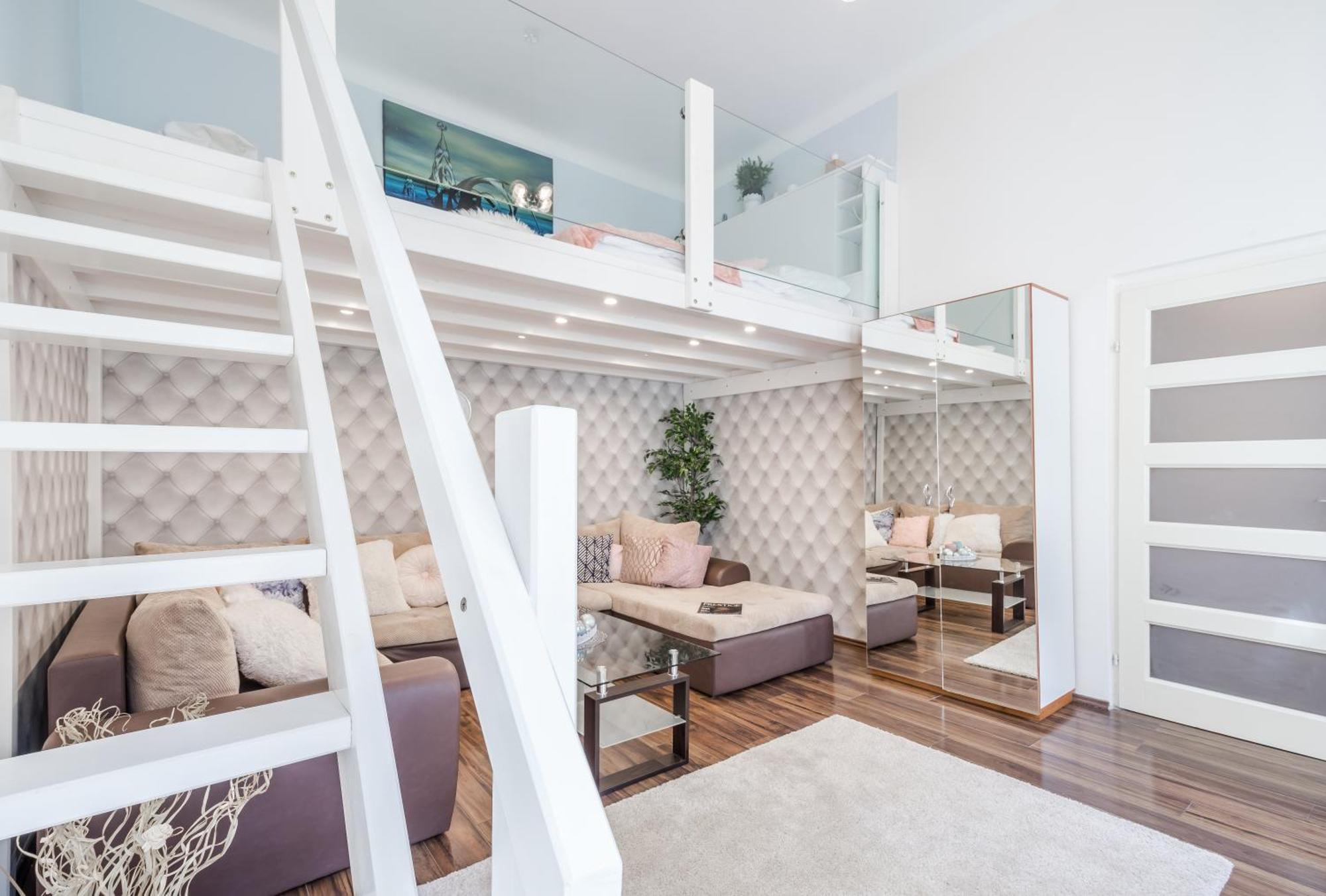 Bpr Stylish Mosaic With Terrace Apartament *