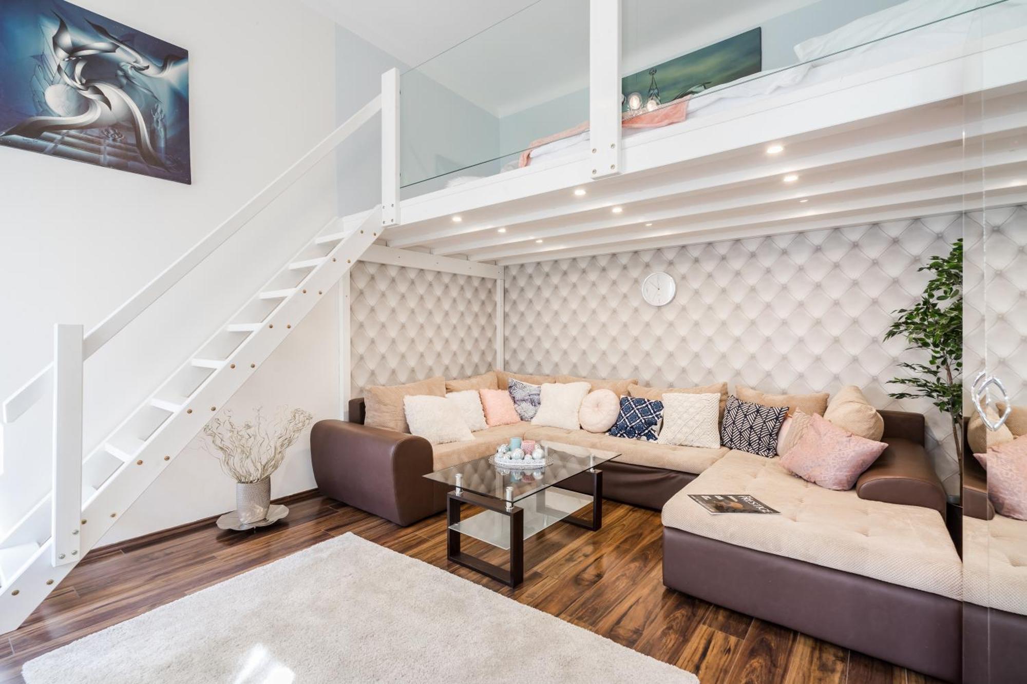 Bpr Stylish Mosaic With Terrace Apartament *